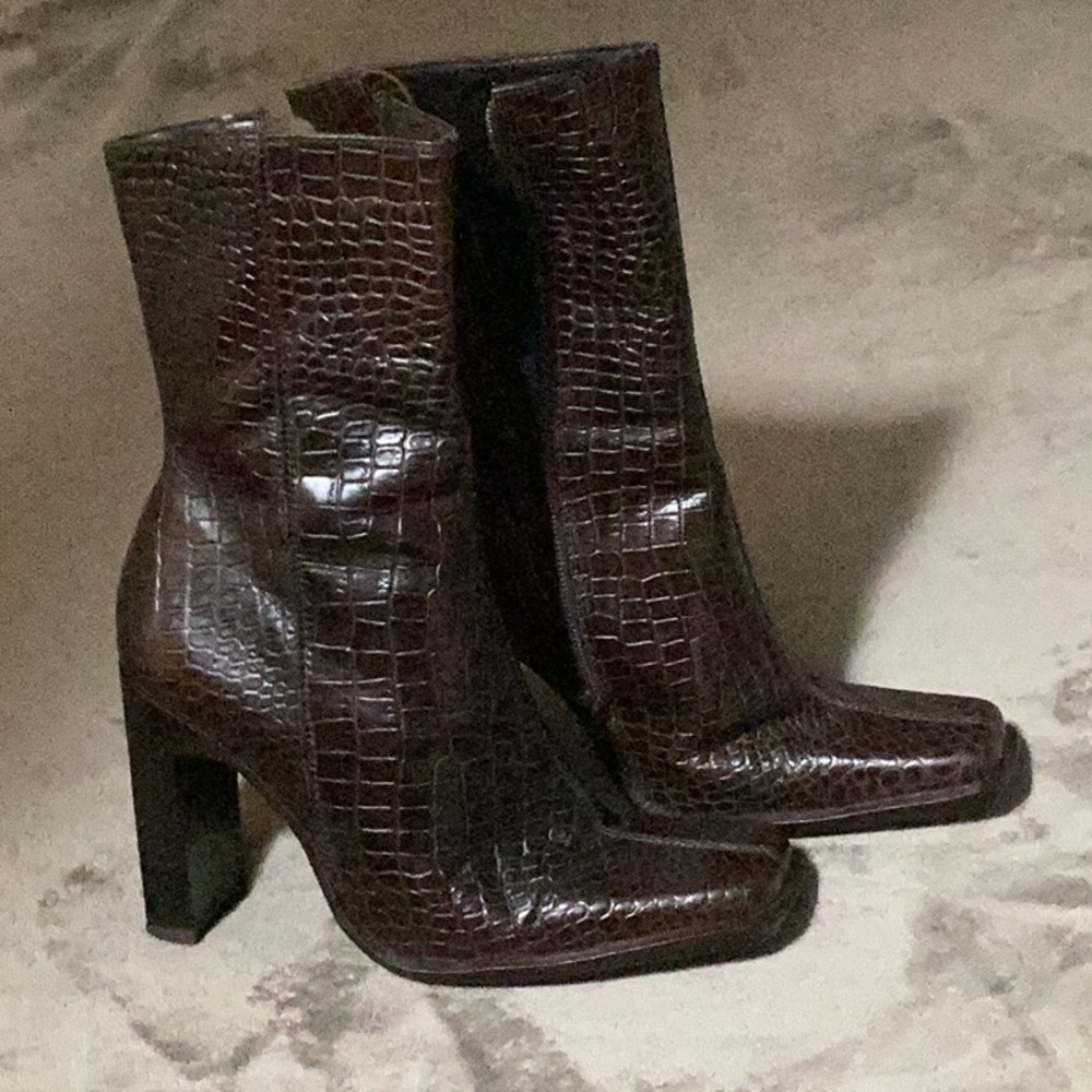 Steve Madden Martina Brown Crocodile Leather Boot
